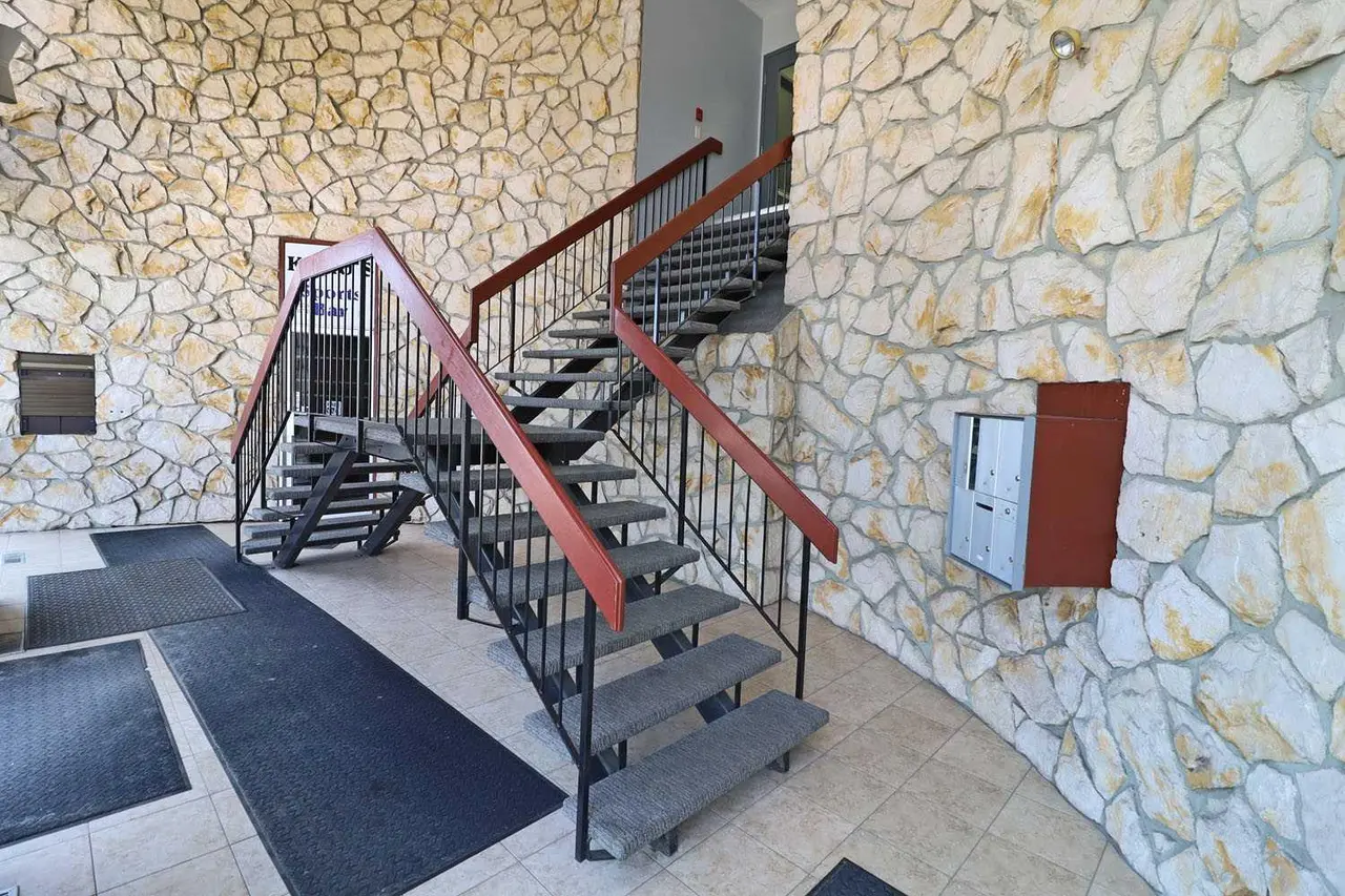 Suite 204, 4712 13 Street NE