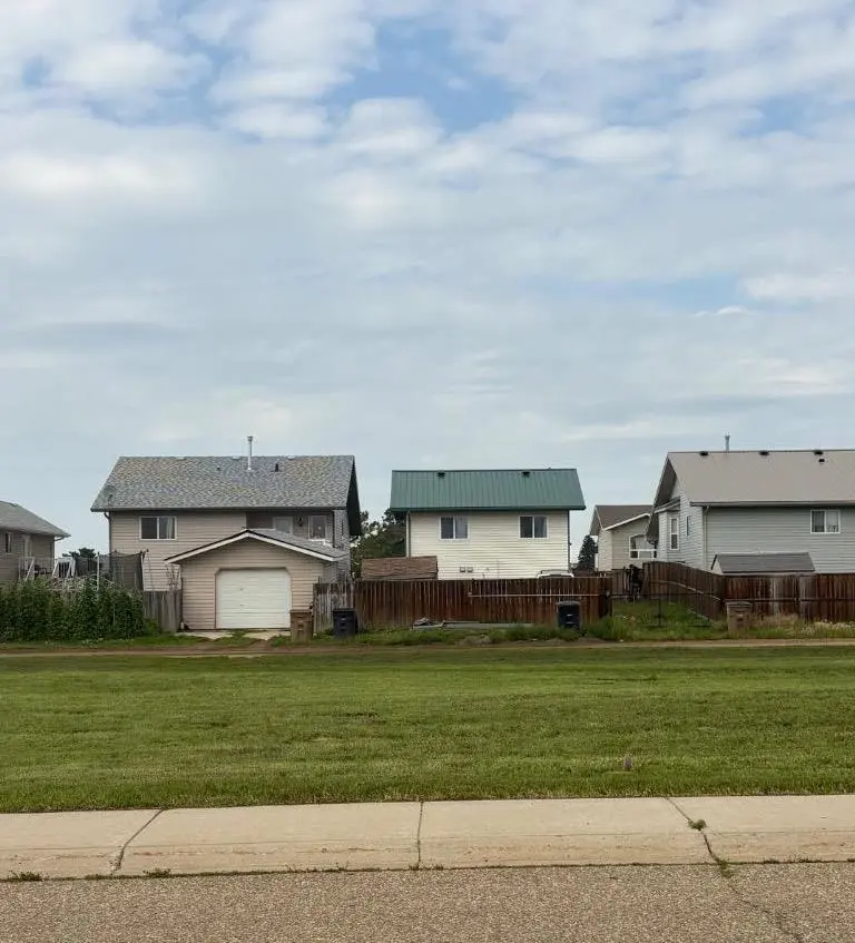83 Upland Manor W