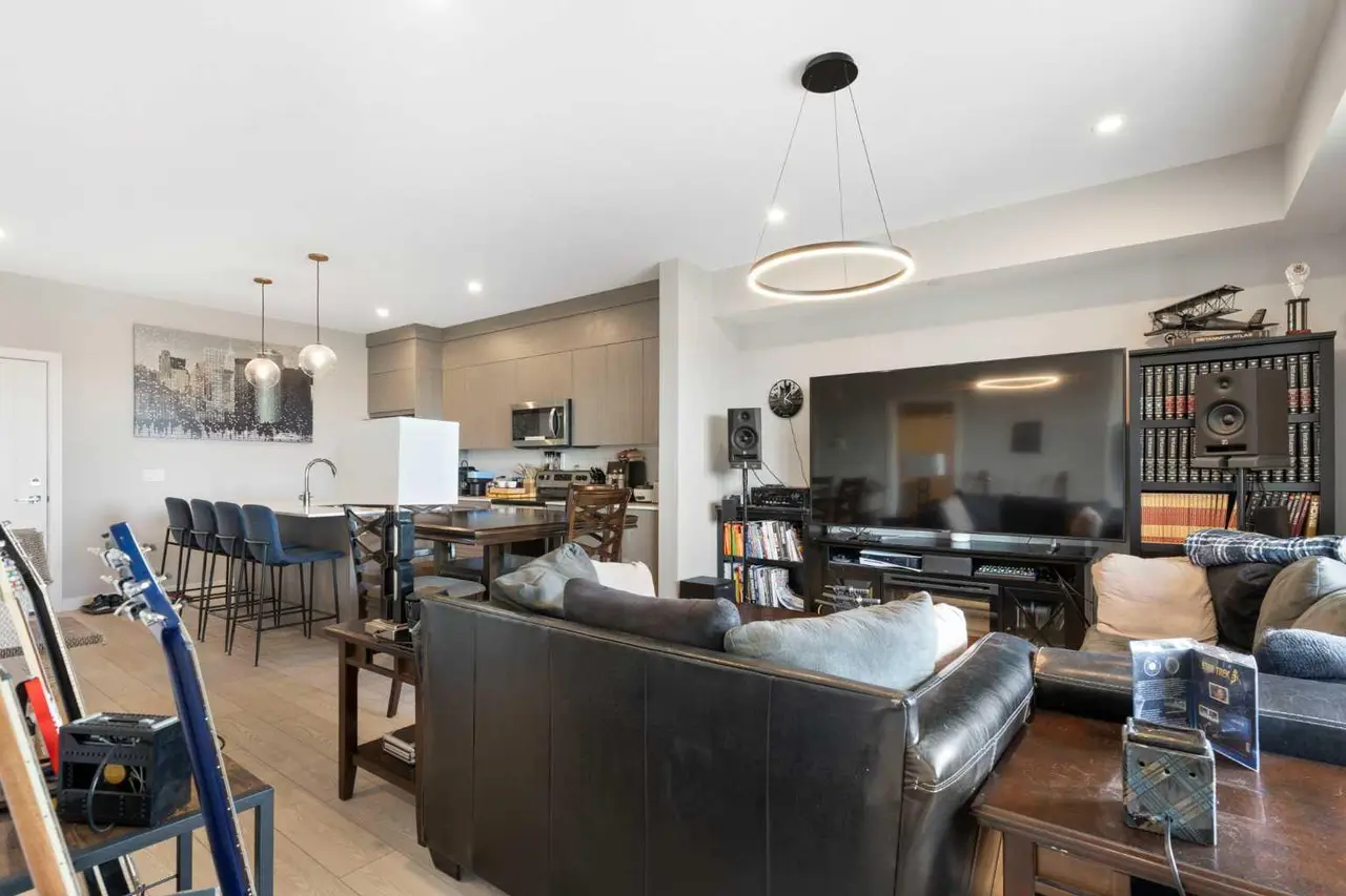 1603, 60 Skyview Ranch Road NE