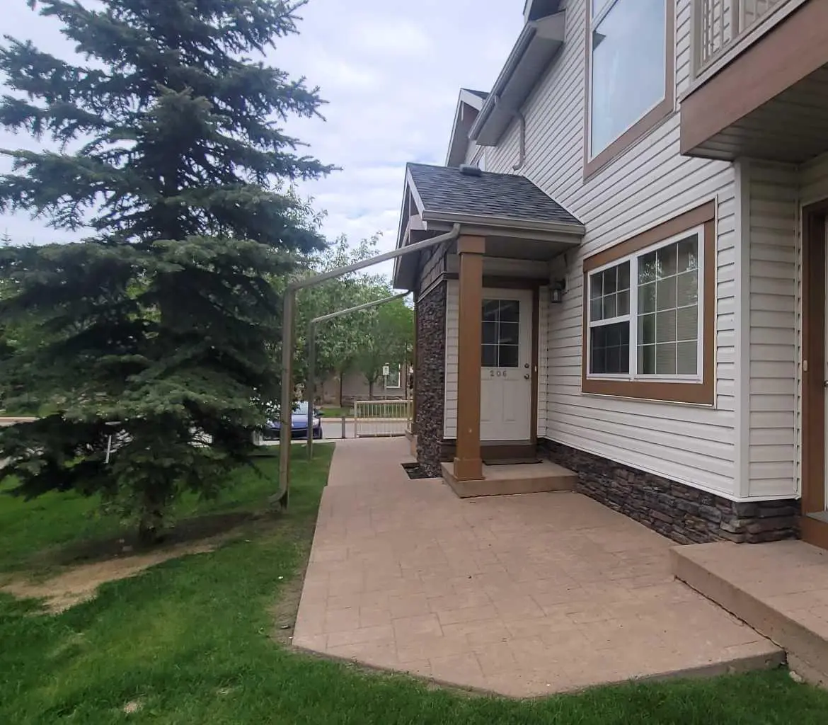 206, 80 Panatella Landing NW