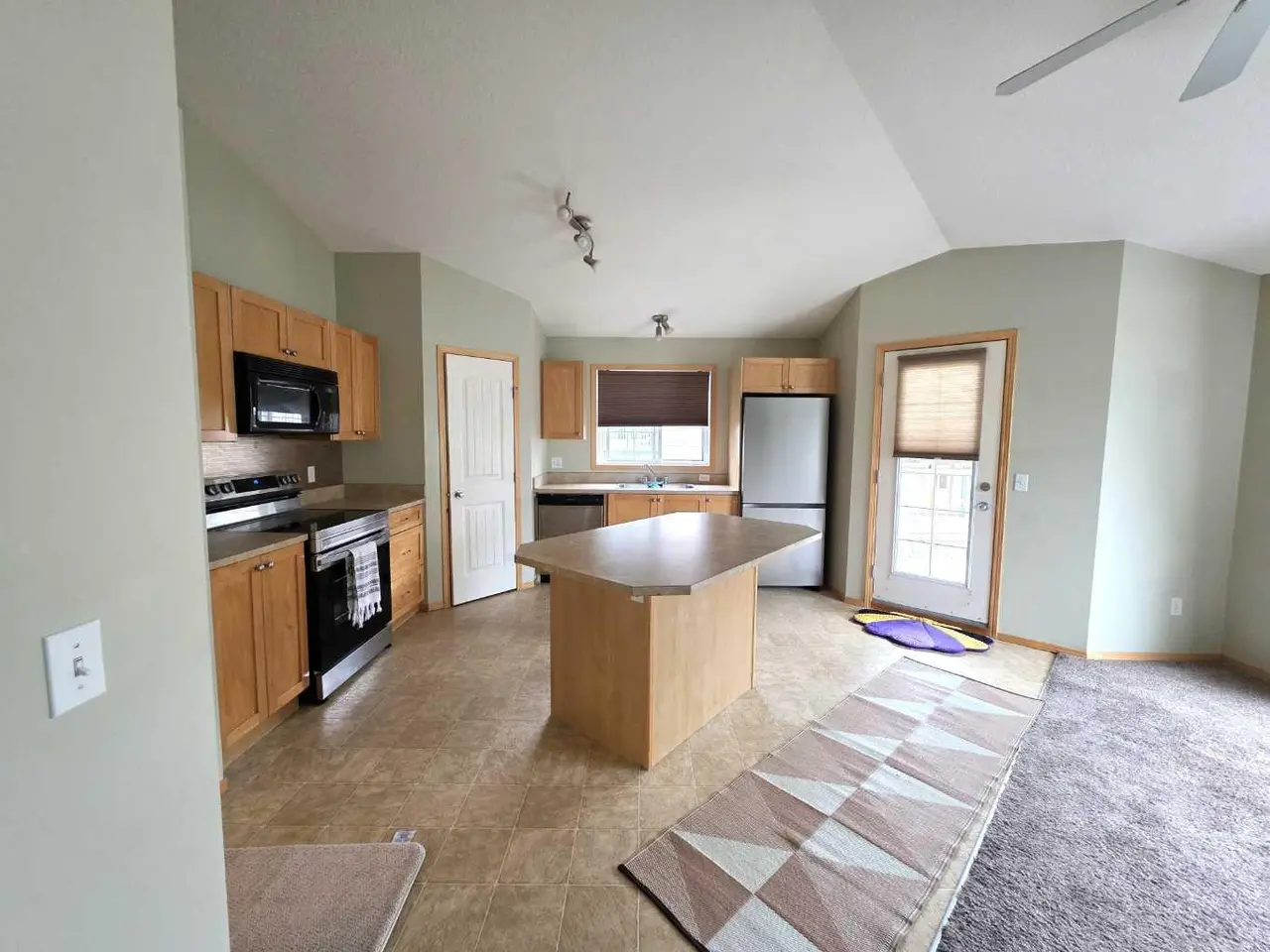 206, 80 Panatella Landing NW
