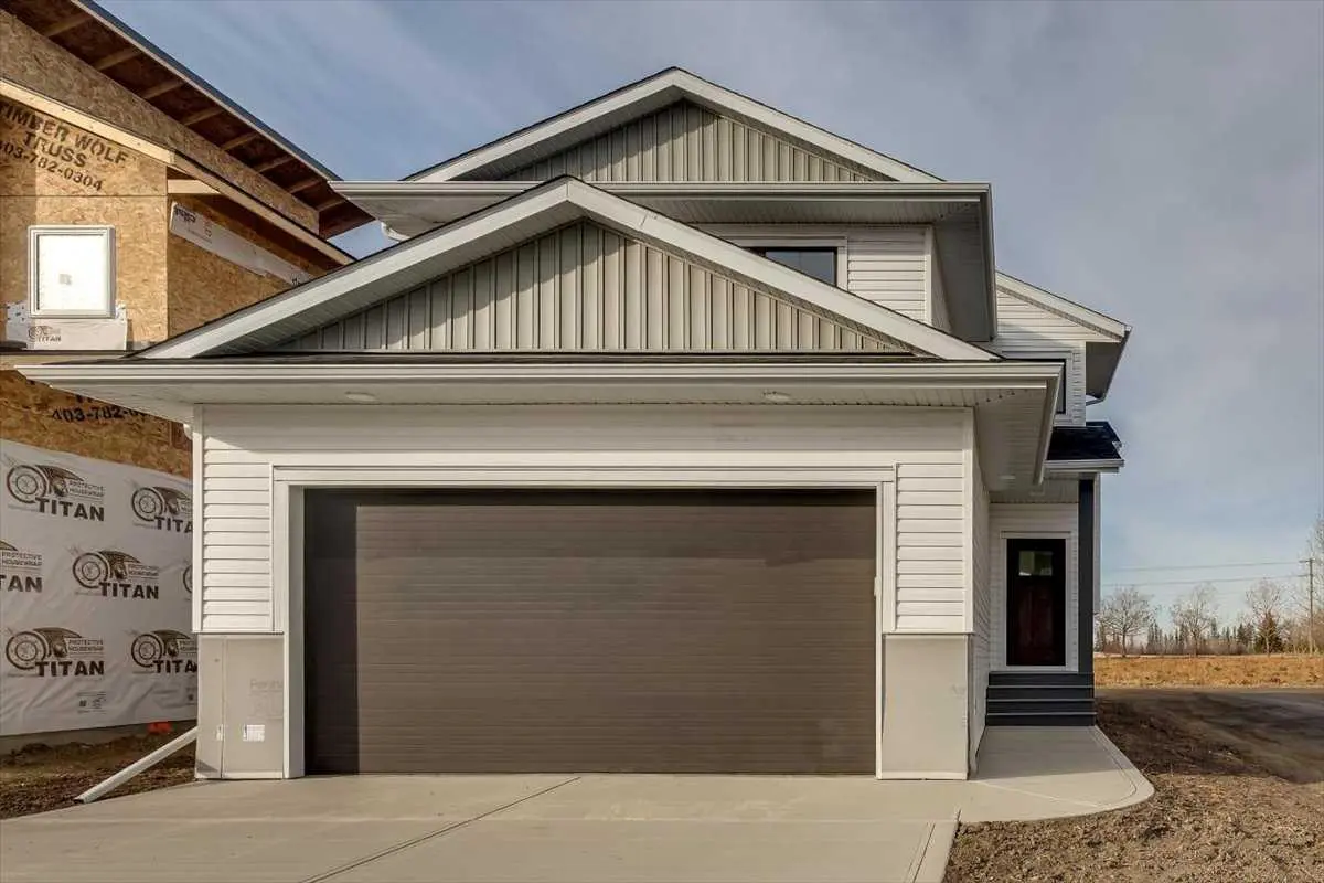 56 Emmett Crescent 