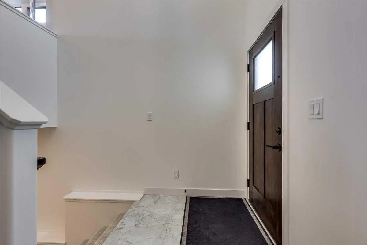 56 Emmett Crescent 