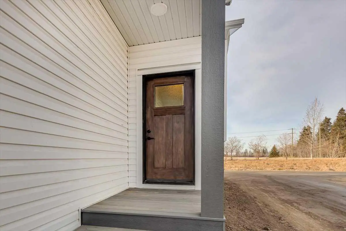 56 Emmett Crescent 
