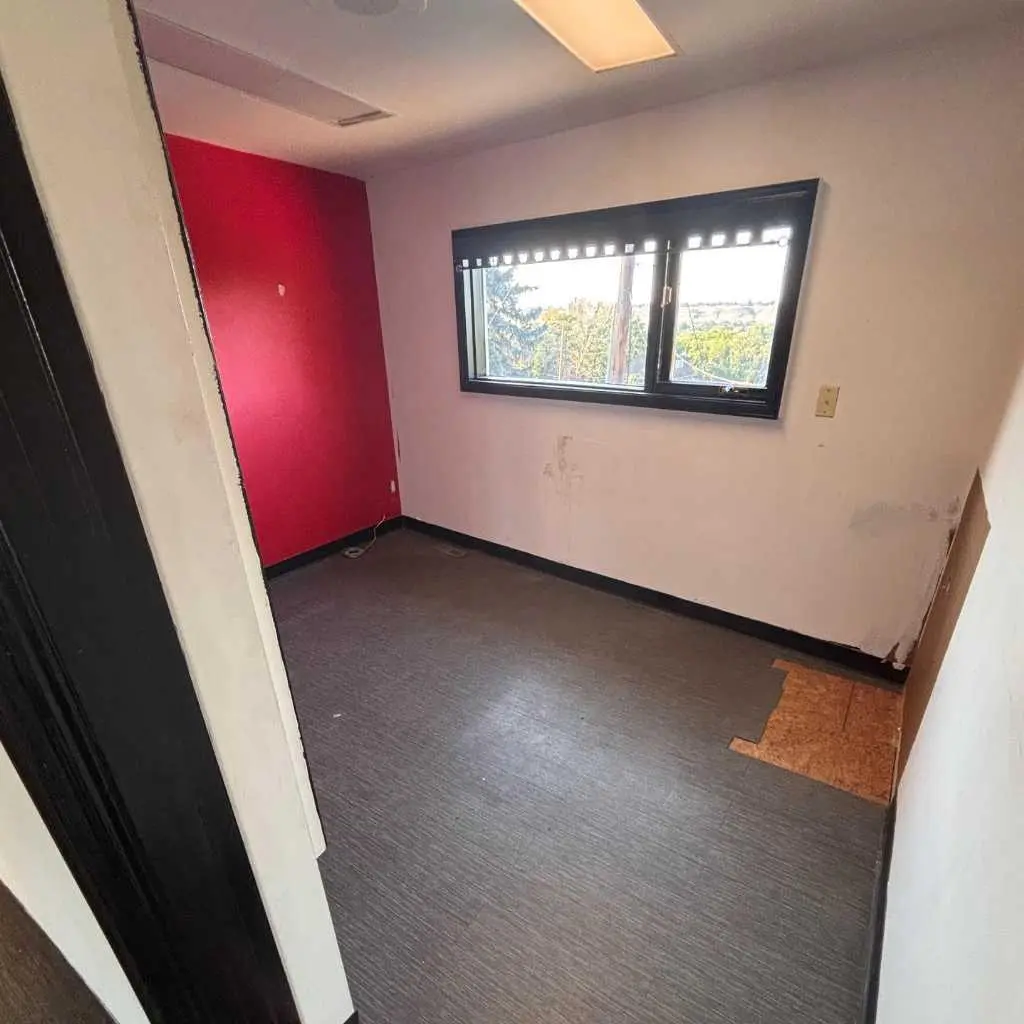 20 3 Street SE