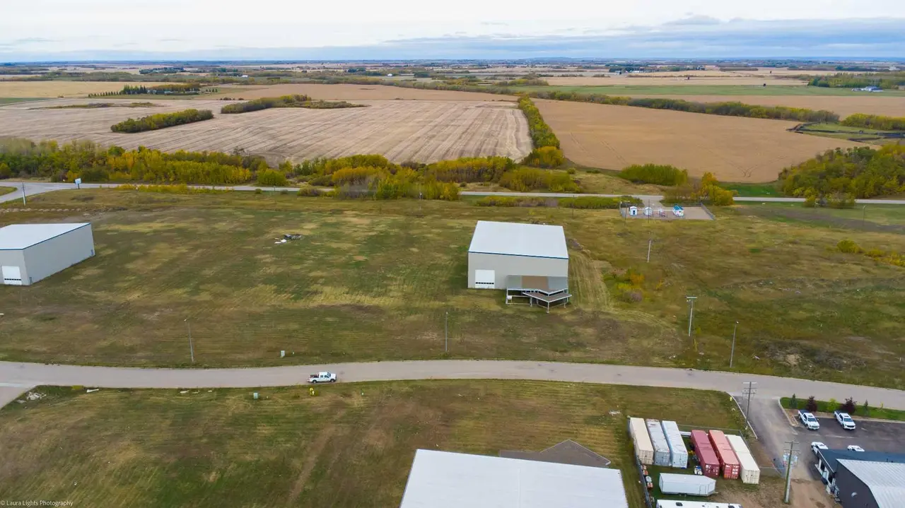 6710 66 Street 