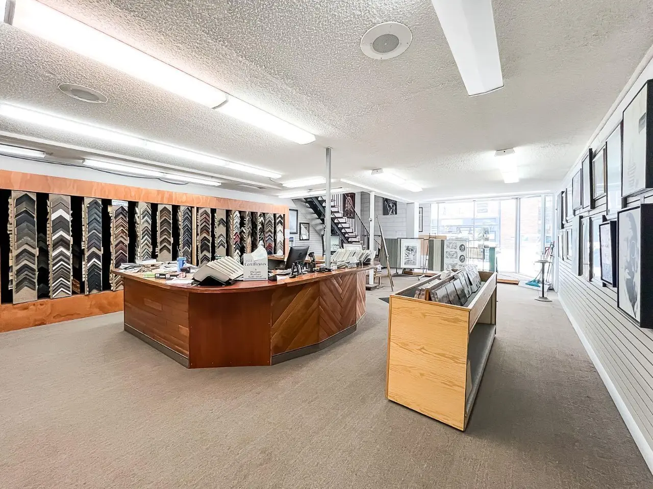 9934 100 Avenue 