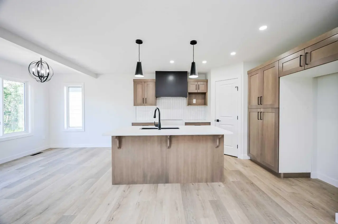 10506 134A Avenue 