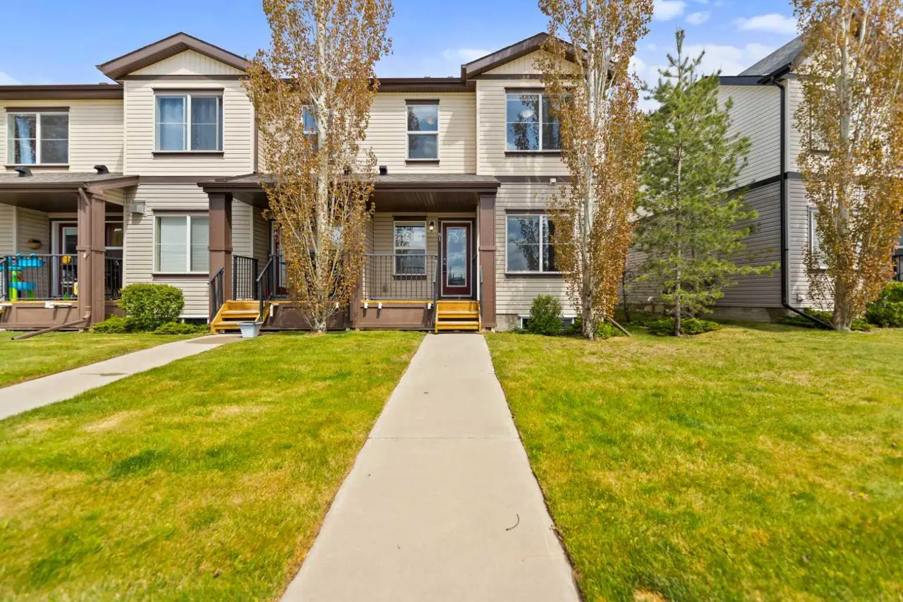 81 Copperpond Landing SE