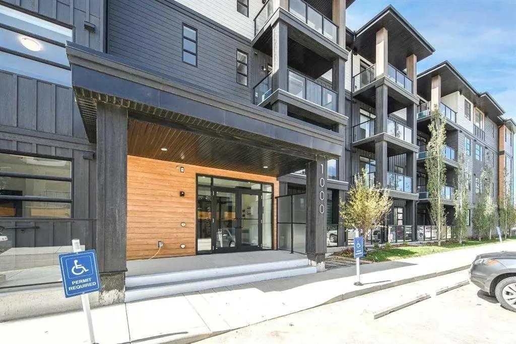 1207, 55 Lucas Way NW