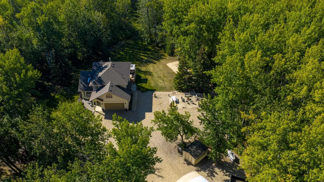 711044 Range Road 55