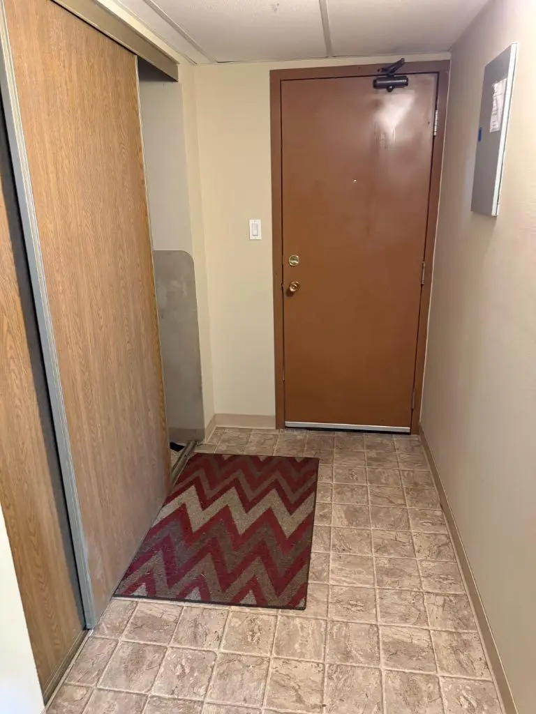 921, 21 Berkeley Place W