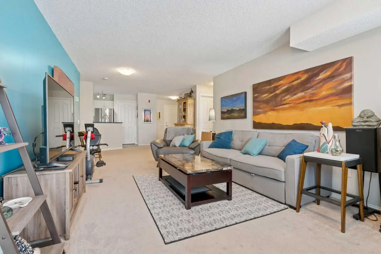 2327, 1818 Simcoe Boulevard SW