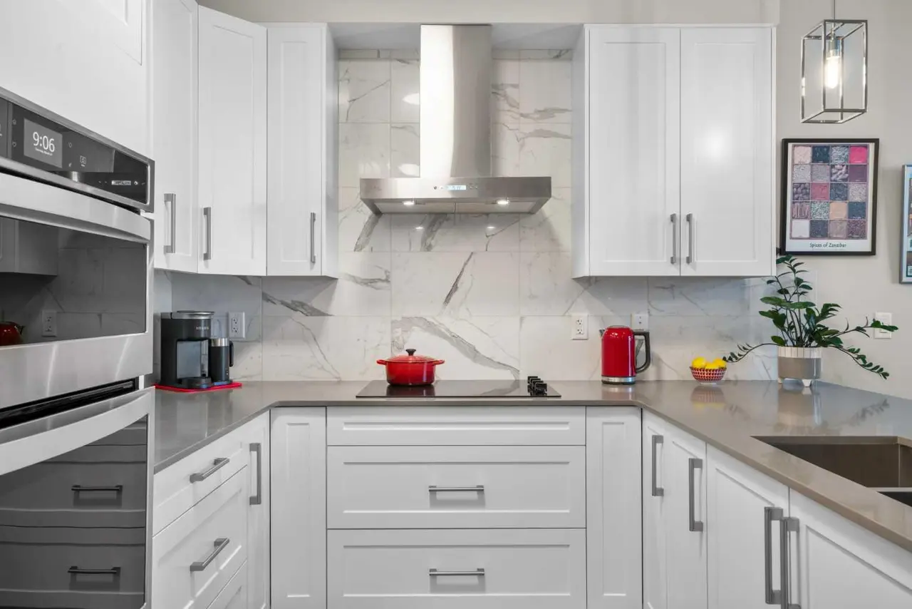 607, 11 Mahogany Circle SE