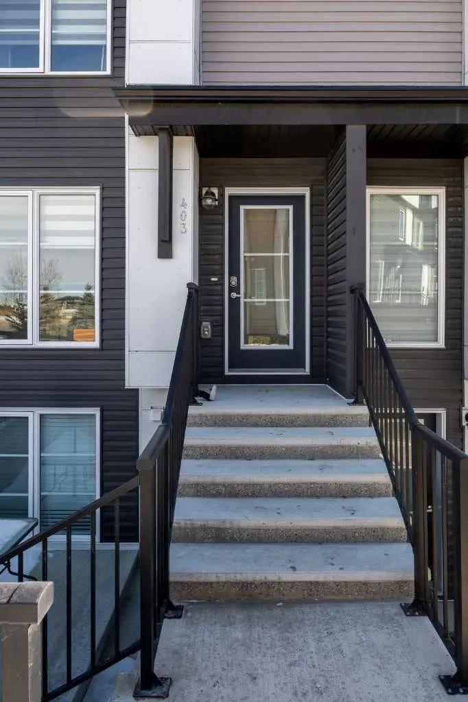 403, 474 Seton Circle SE