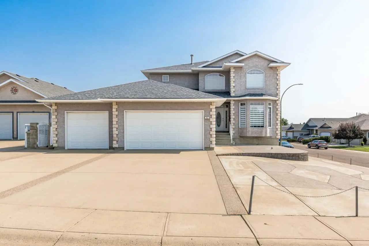 22 Turner Crescent SE