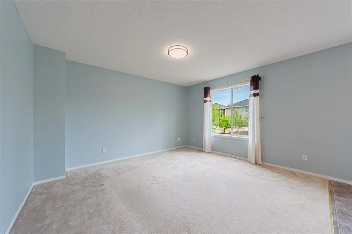 274 Bridleridge Way SW