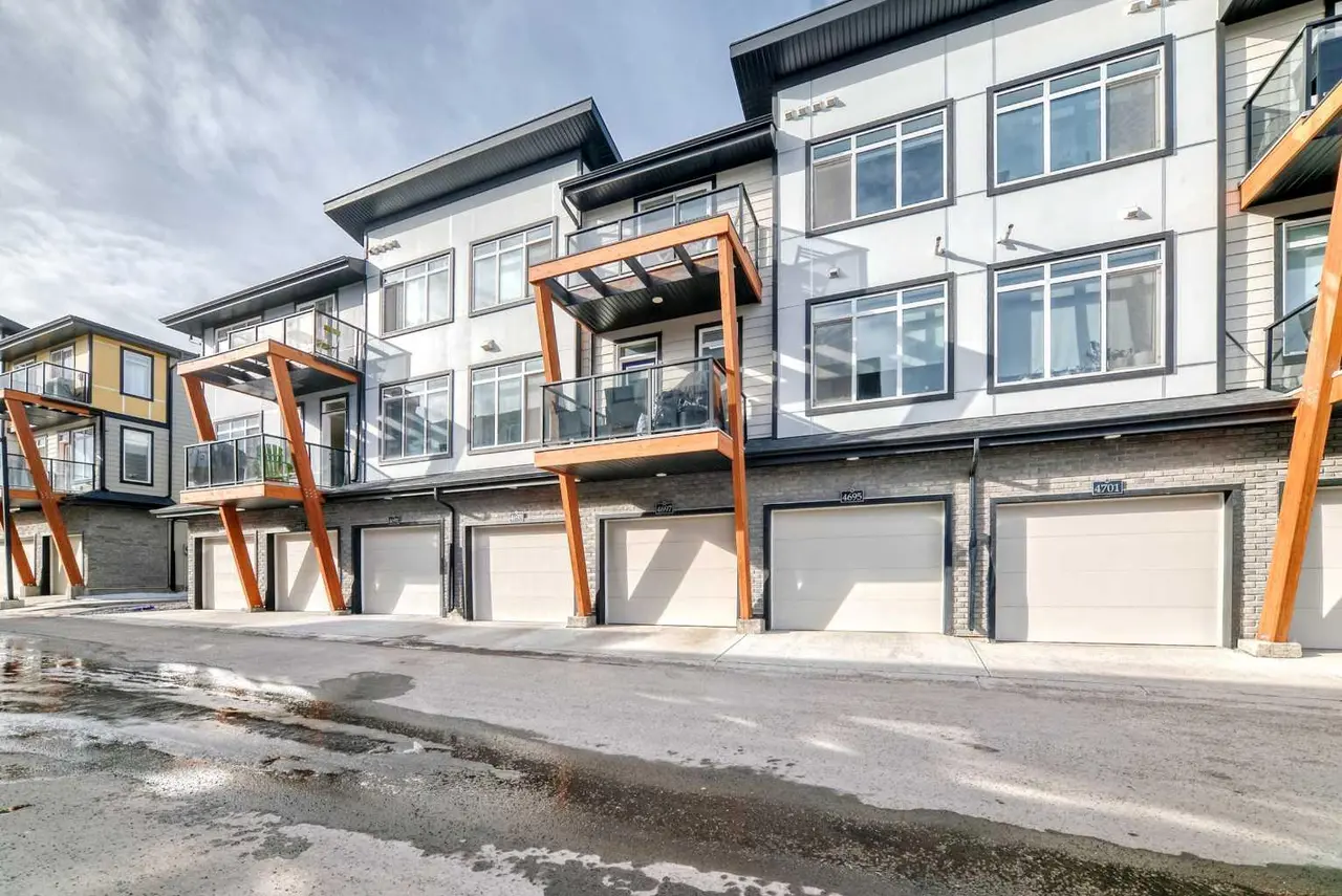 4697 SETON Drive SE