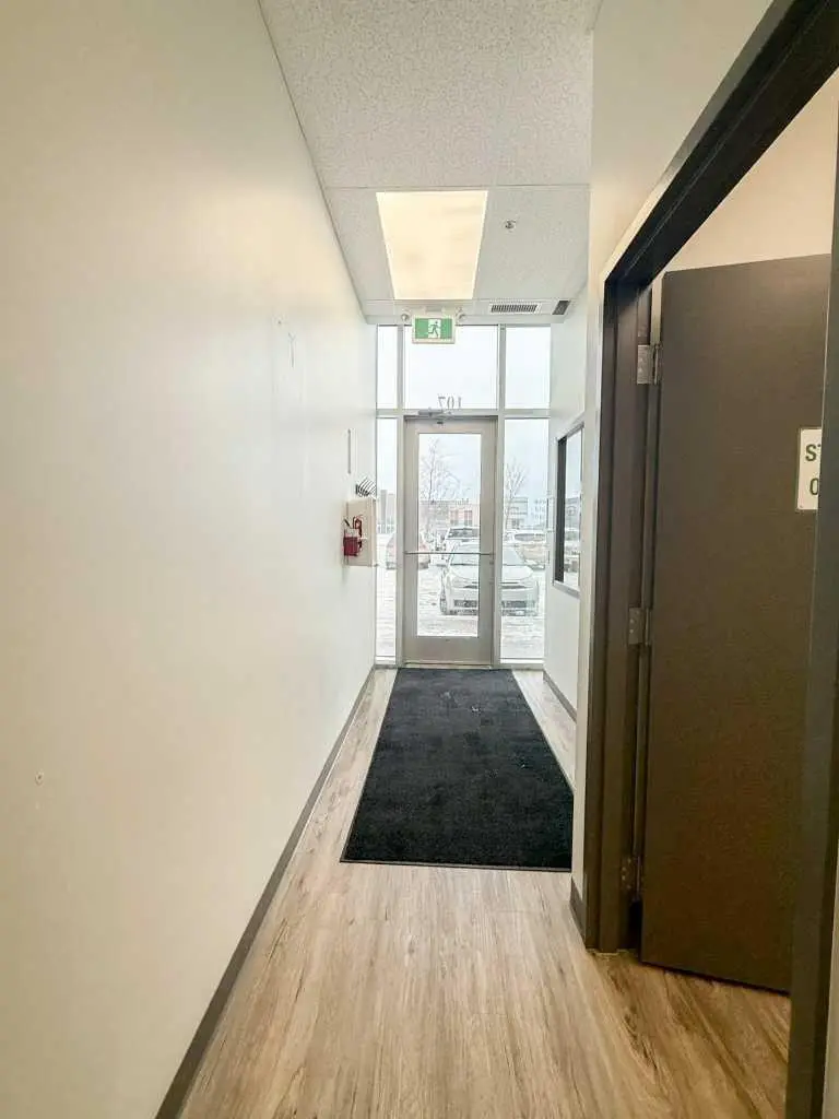 107, 11601 101 Avenue 