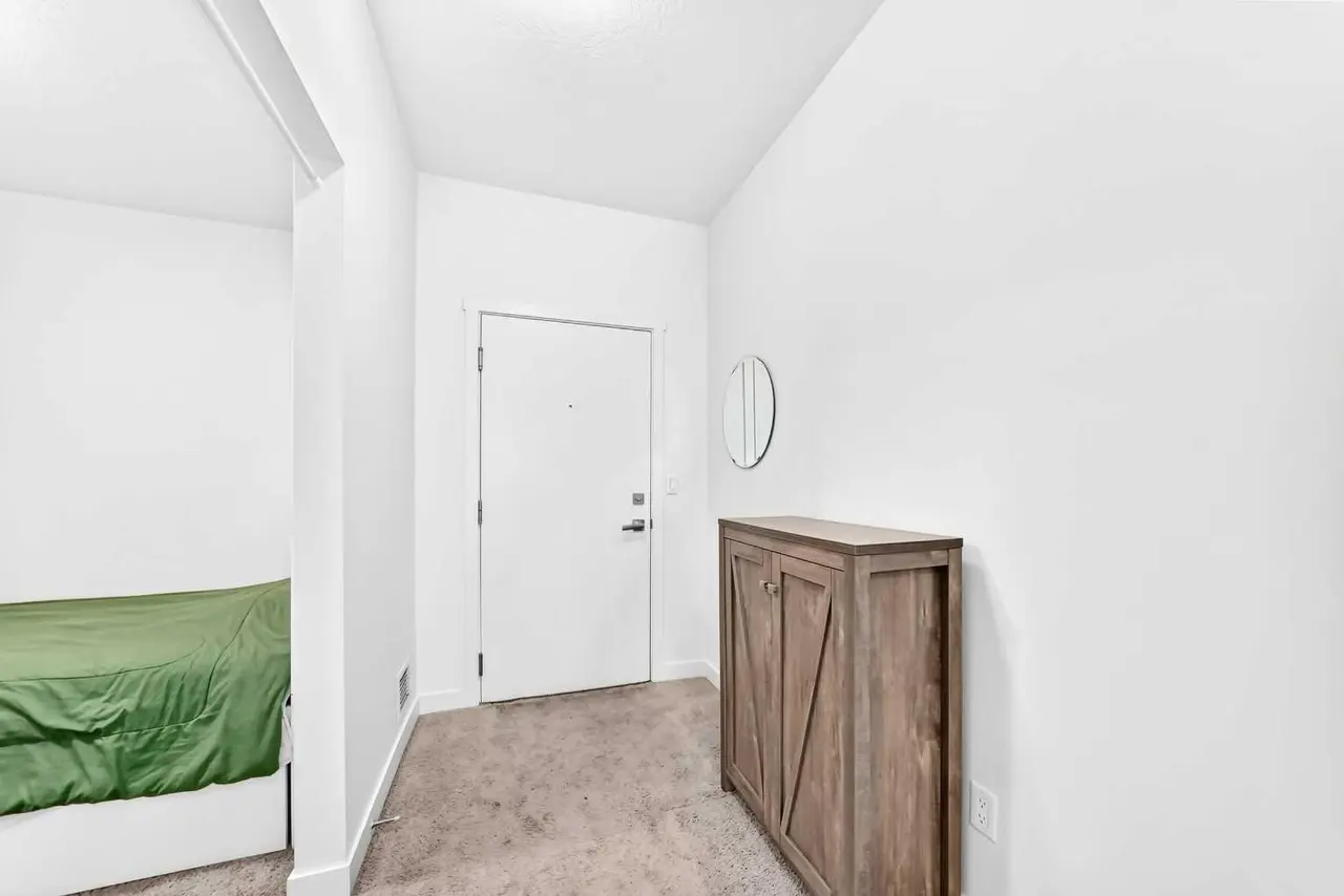 426, 25 Auburn Meadows Avenue SE