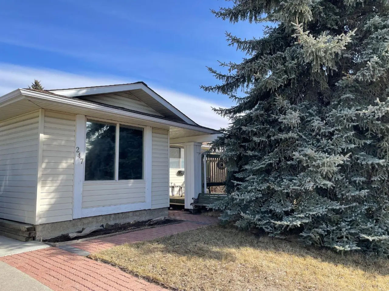 247 Bracewood Road SW