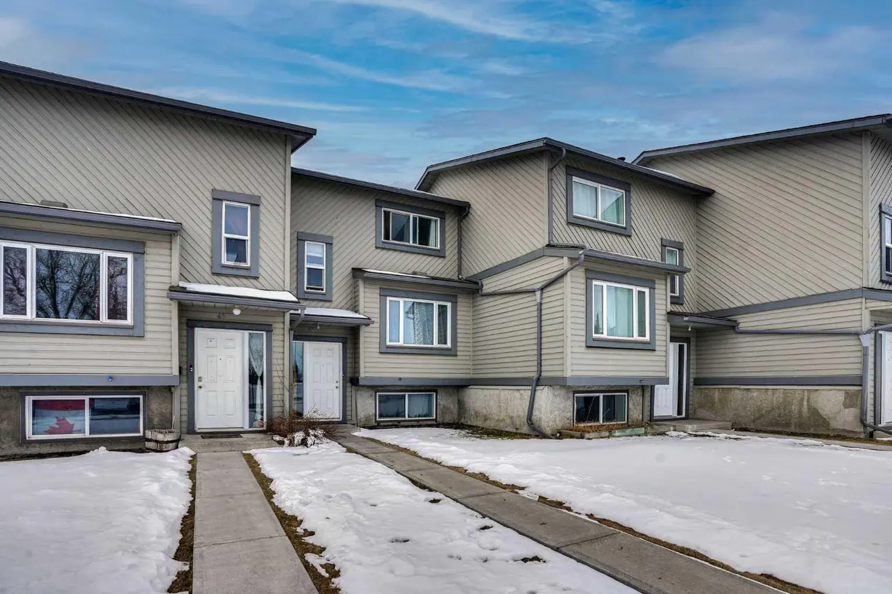 44, 12 Templewood Drive NE