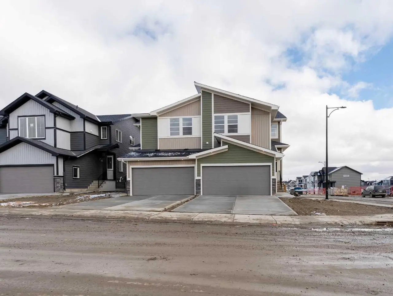 99 Waterford Mews