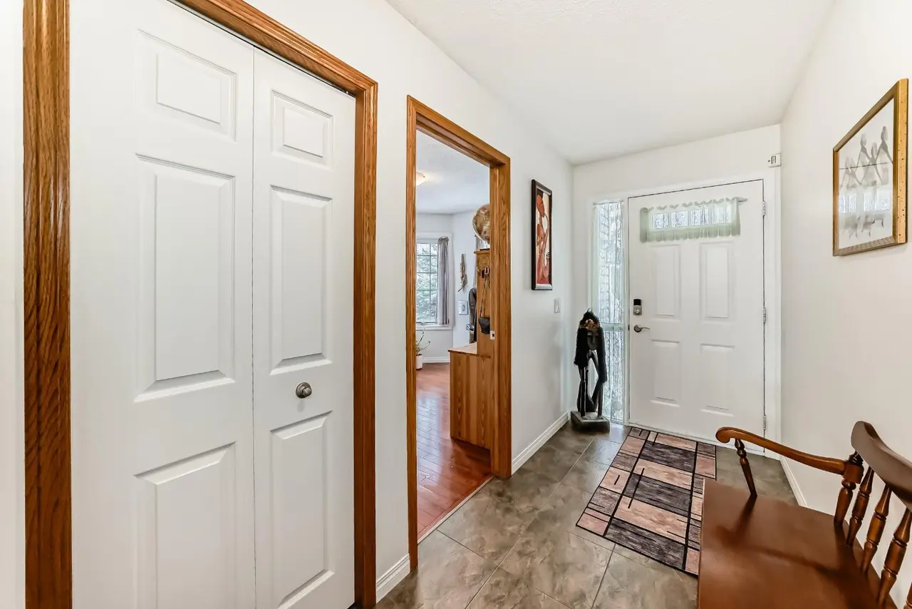 157 Hawkstone Manor NW