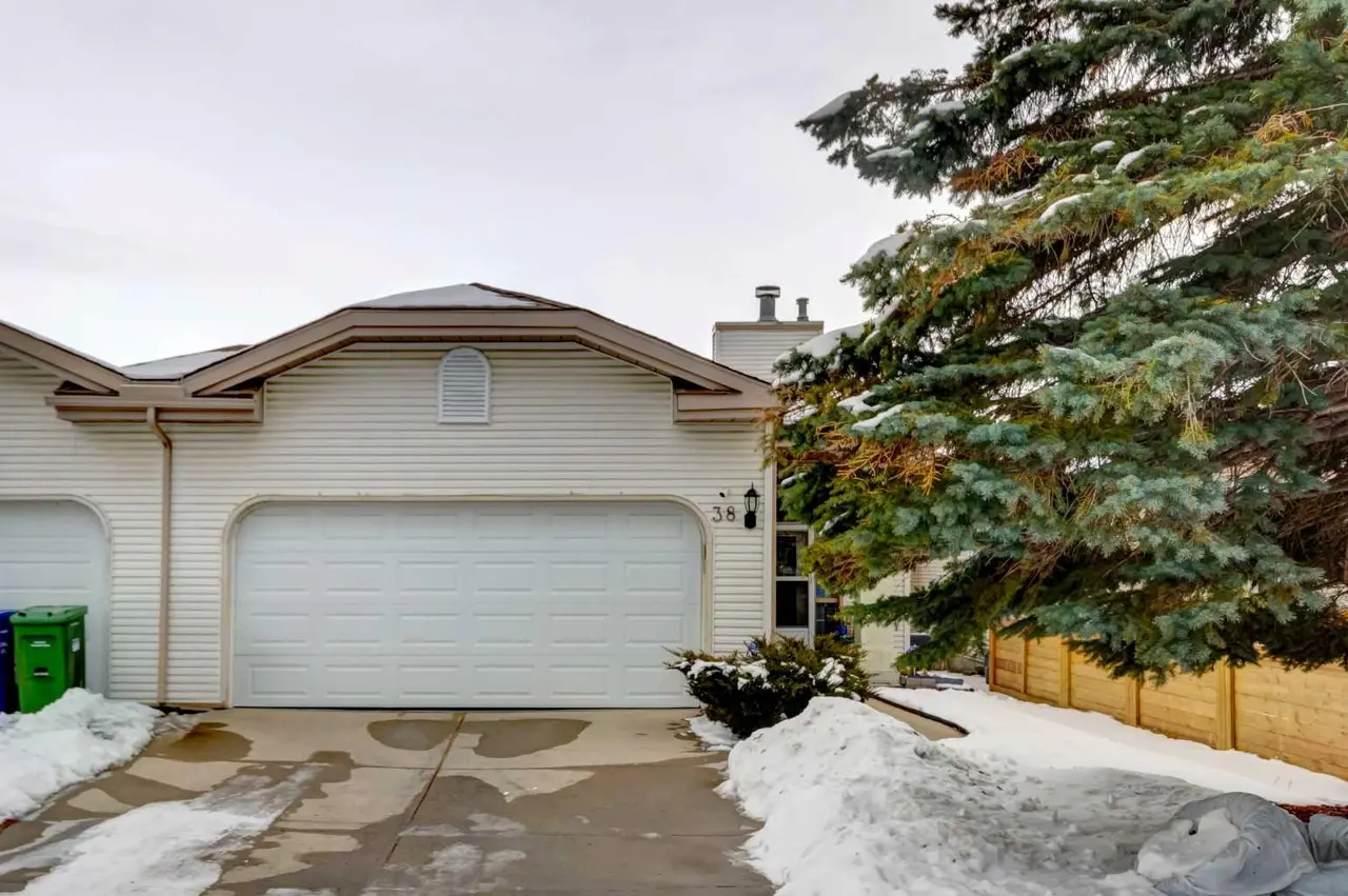 38 Millbank Hill SW