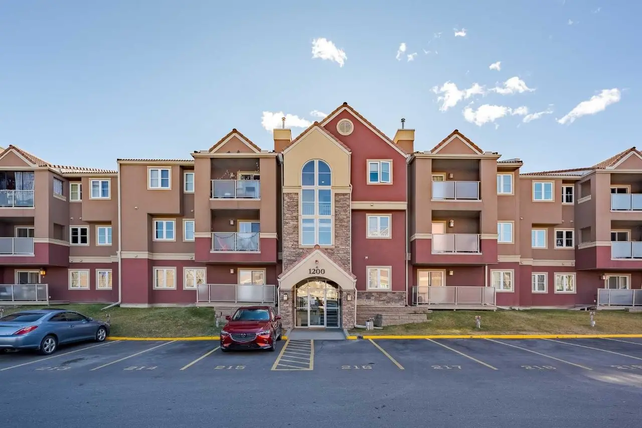 34, 1234 Edenwold Heights NW