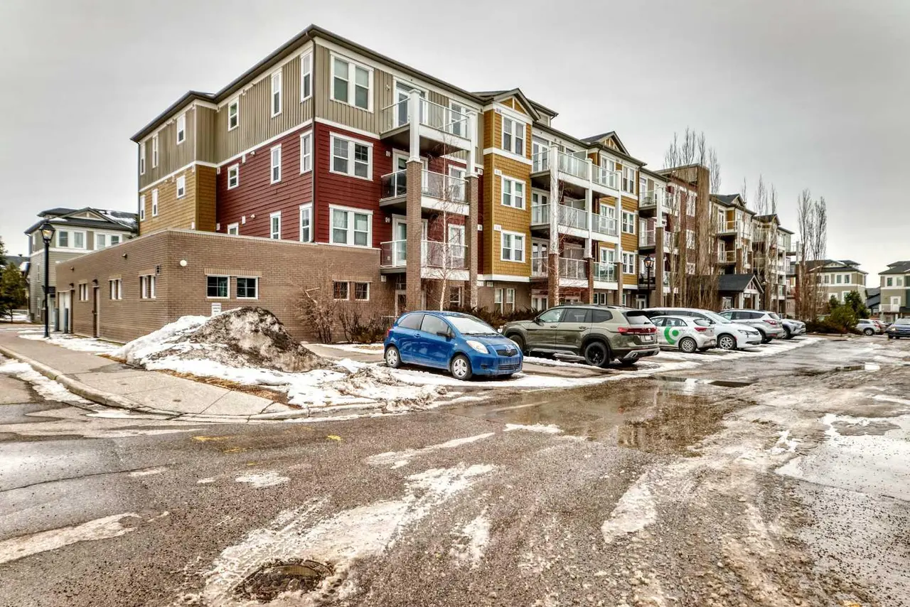 405, 2300 Evanston Square