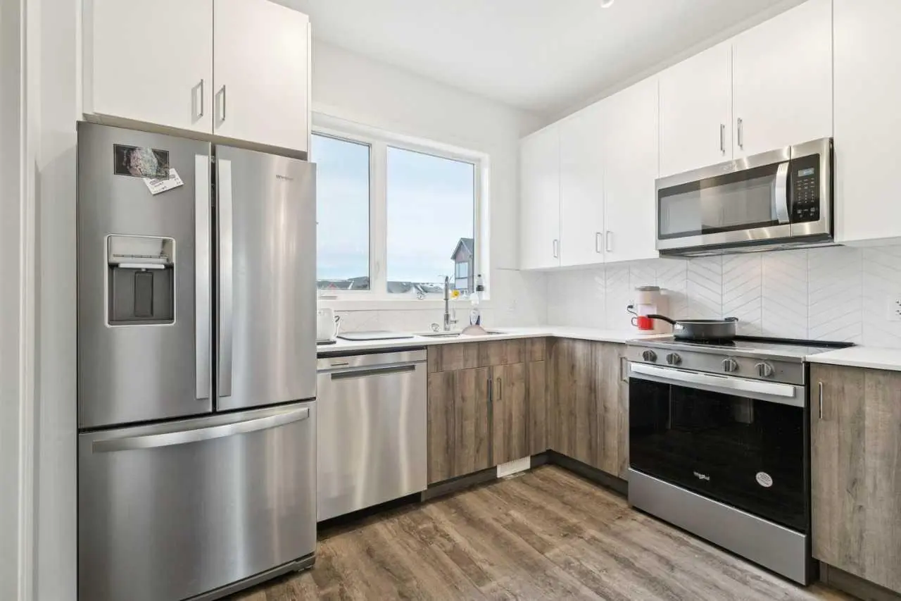403, 850 Belmont Drive SW