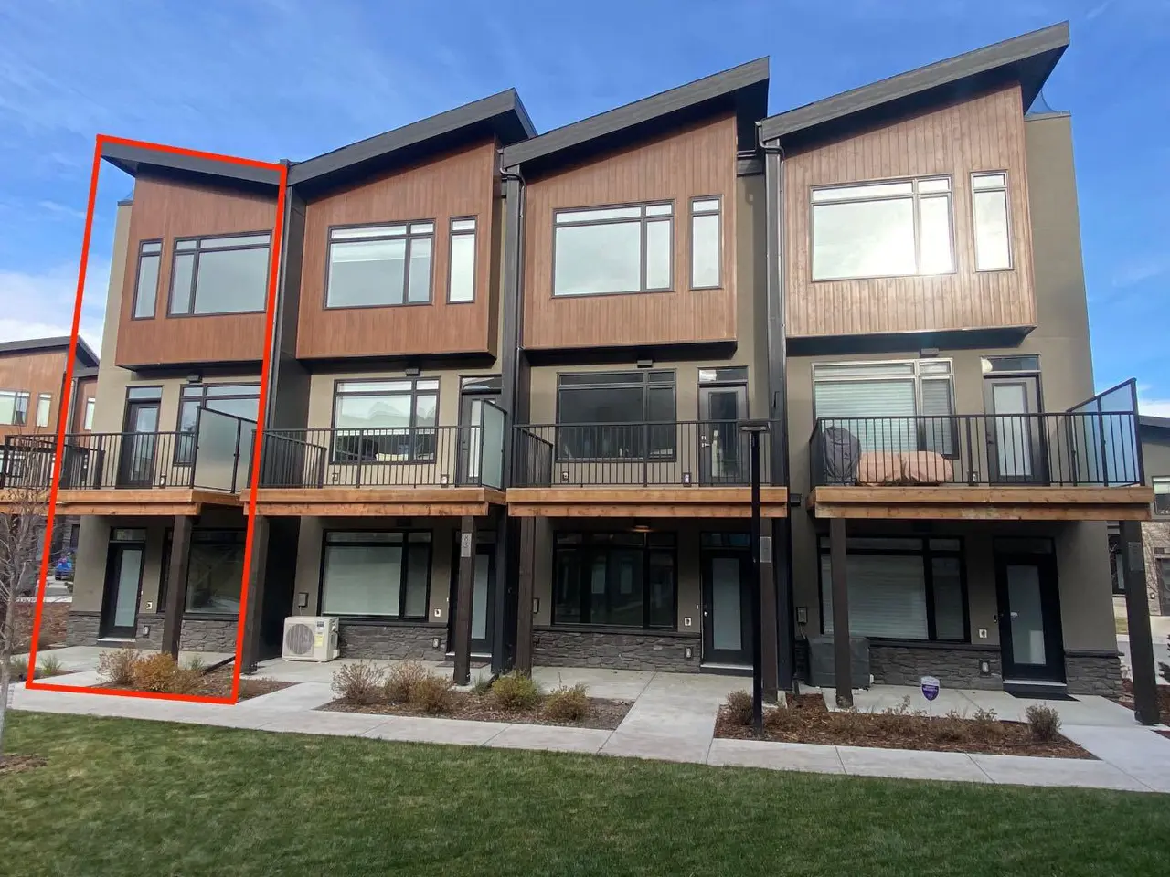 81 Royal Elm Green NW