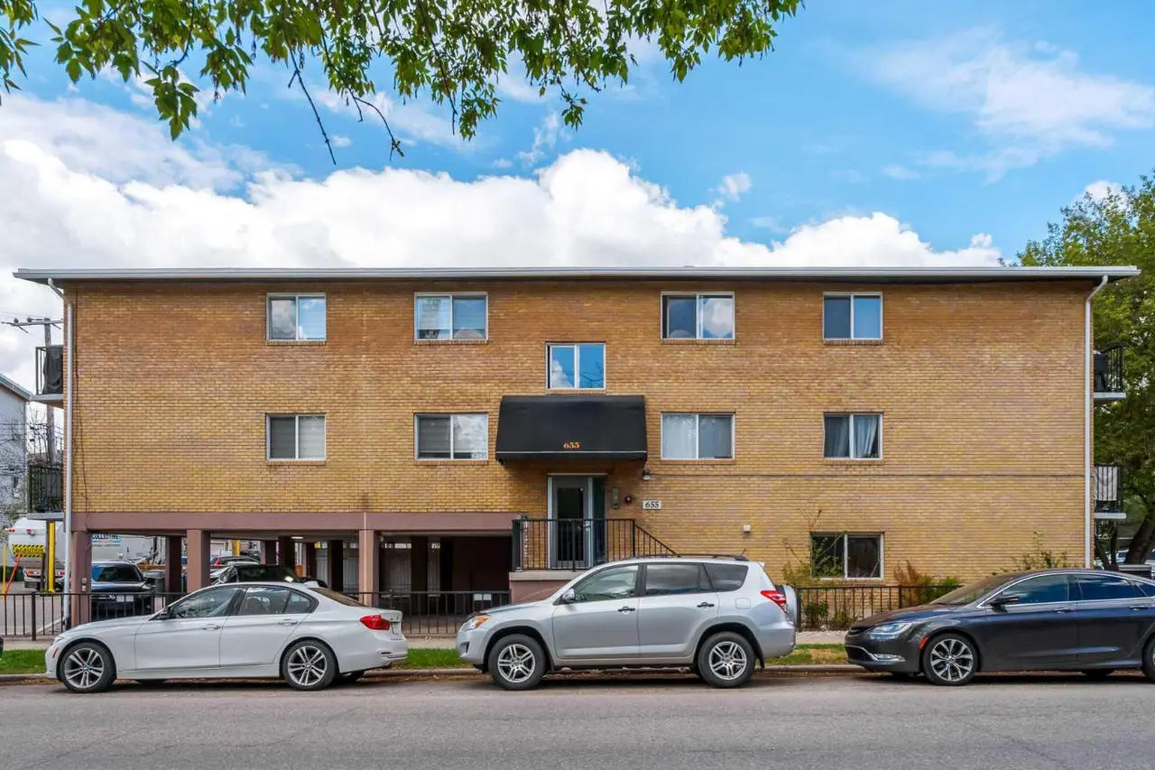 101, 655 Meredith Road NE