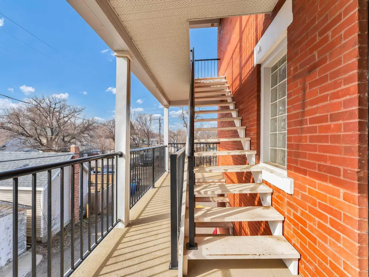 106, 371 Aberdeen Street SE