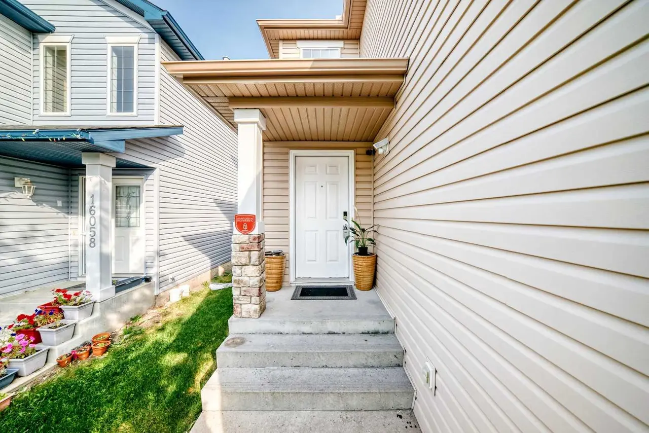16062 Everstone Road SW