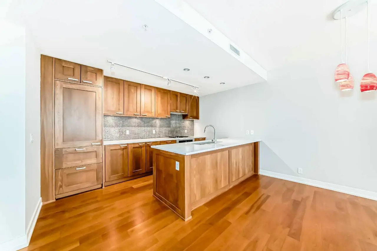1126, 222 Riverfront Avenue SW