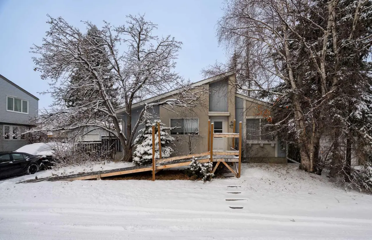 305 Olympia Drive SE