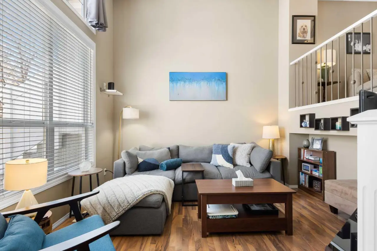241 Elgin Gardens SE