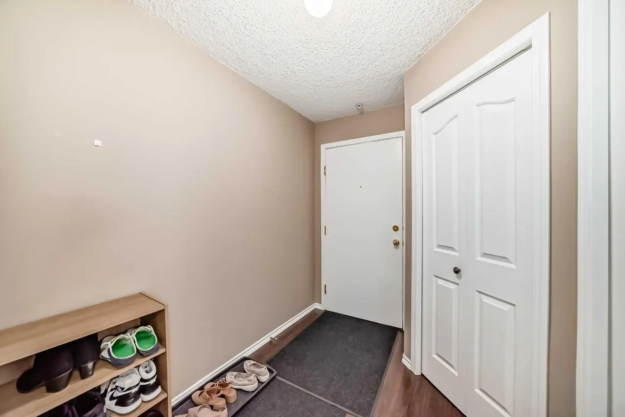 119, 6000 Somervale Court SW