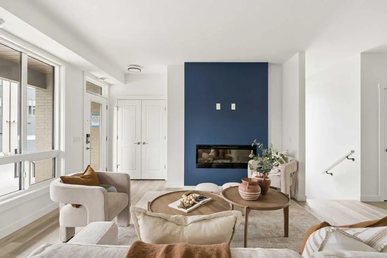 605 Sovereign Common SW