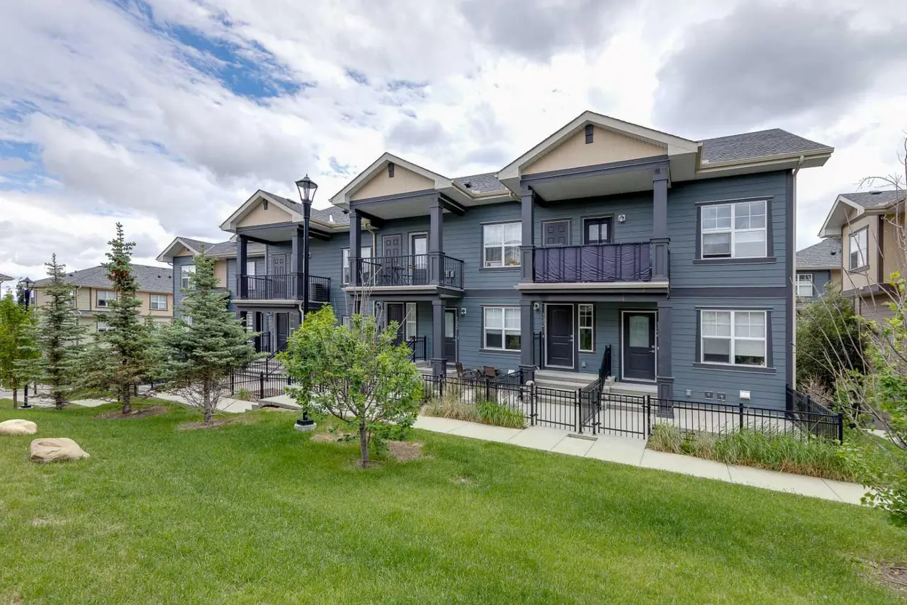 132 Evanscrest Gardens NW