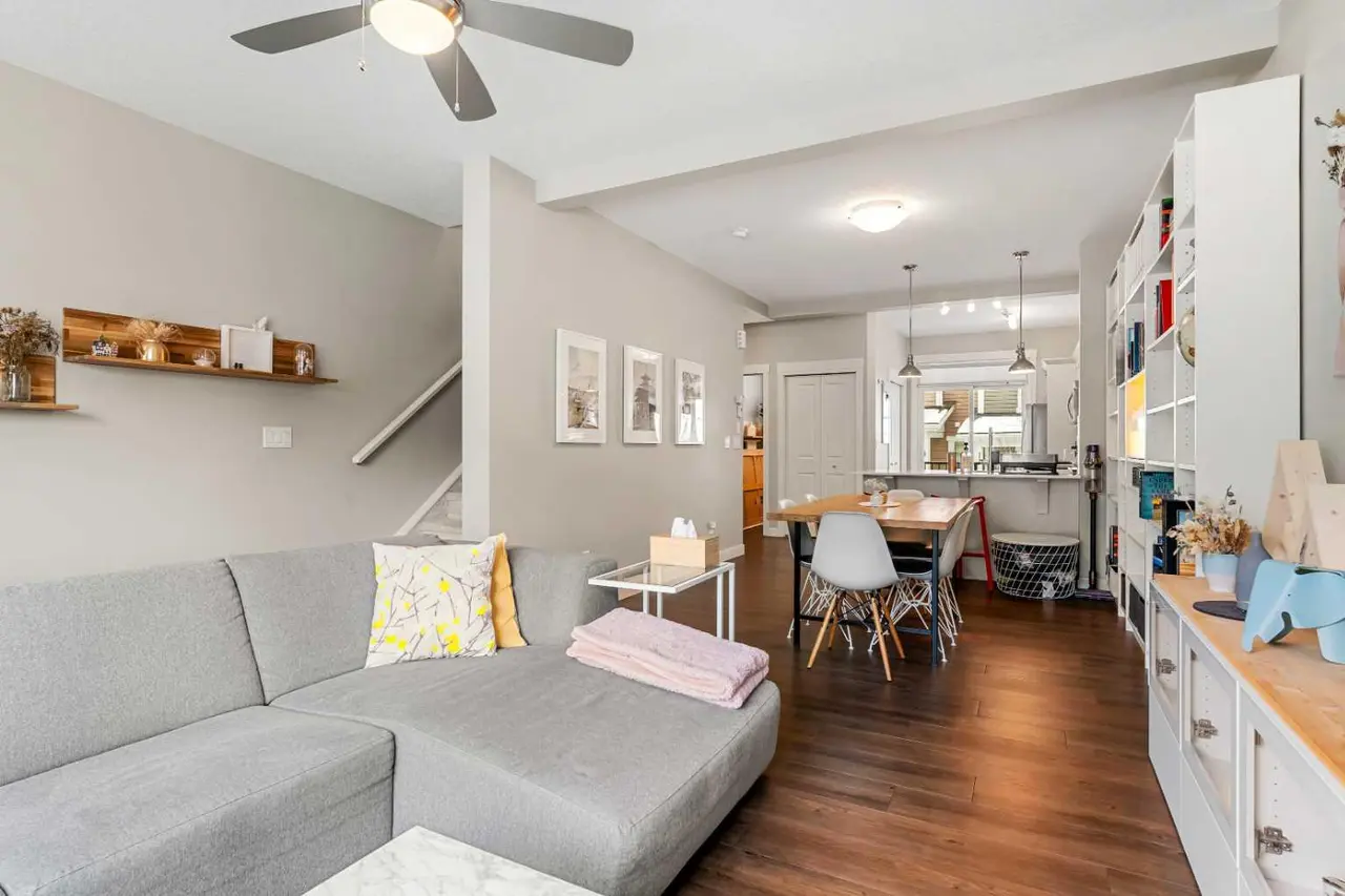 203, 355 Nolancrest Heights NW