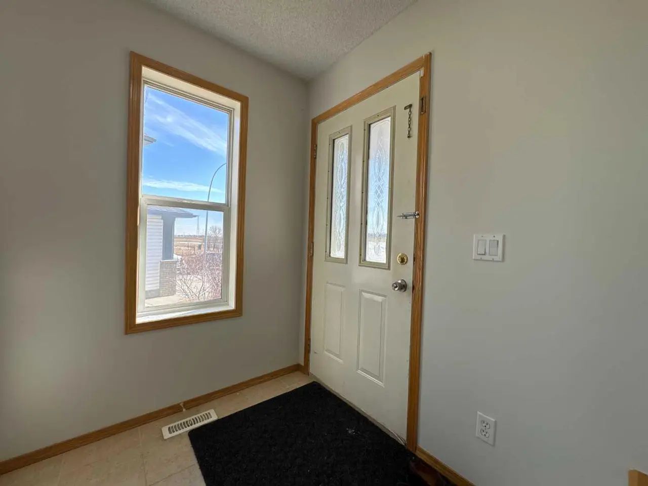 244 Los Alamos Place NE