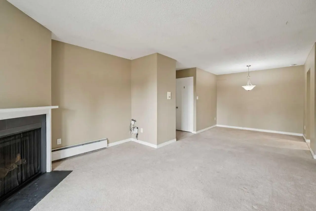 9302, 315 Southampton Drive SW