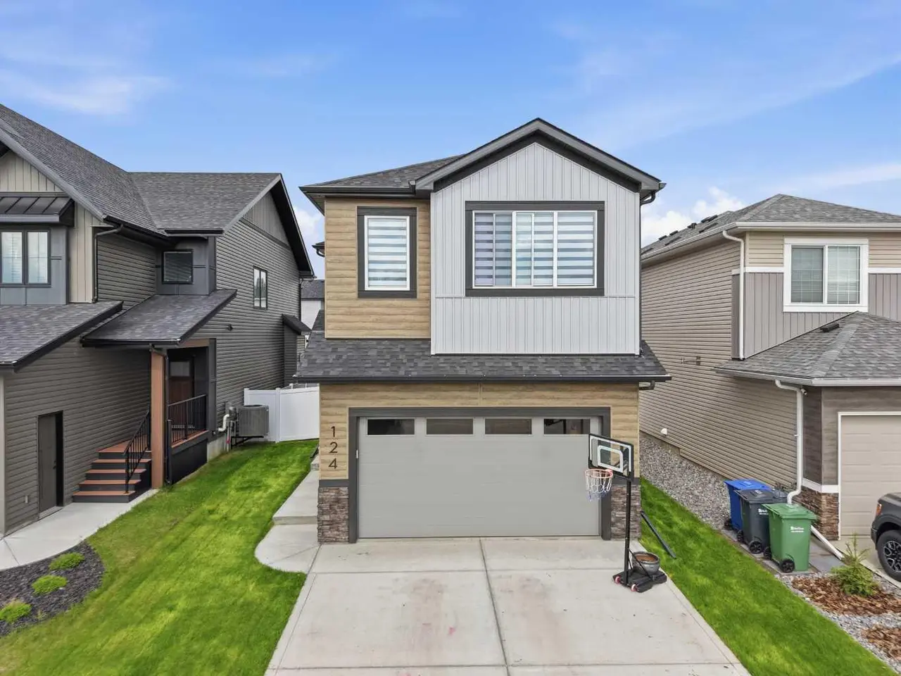 124 Emerald Drive 