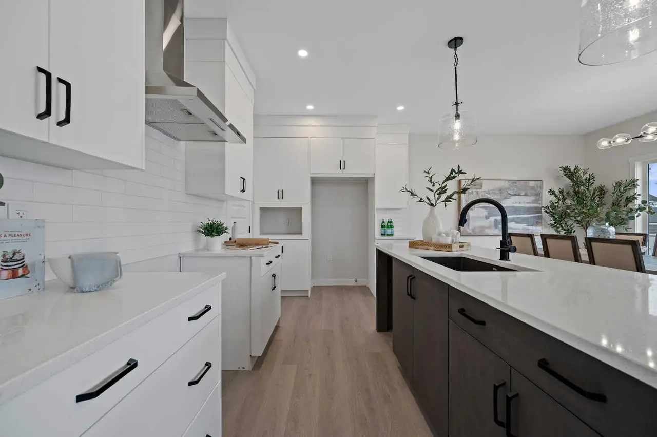 470 Baywater Green 