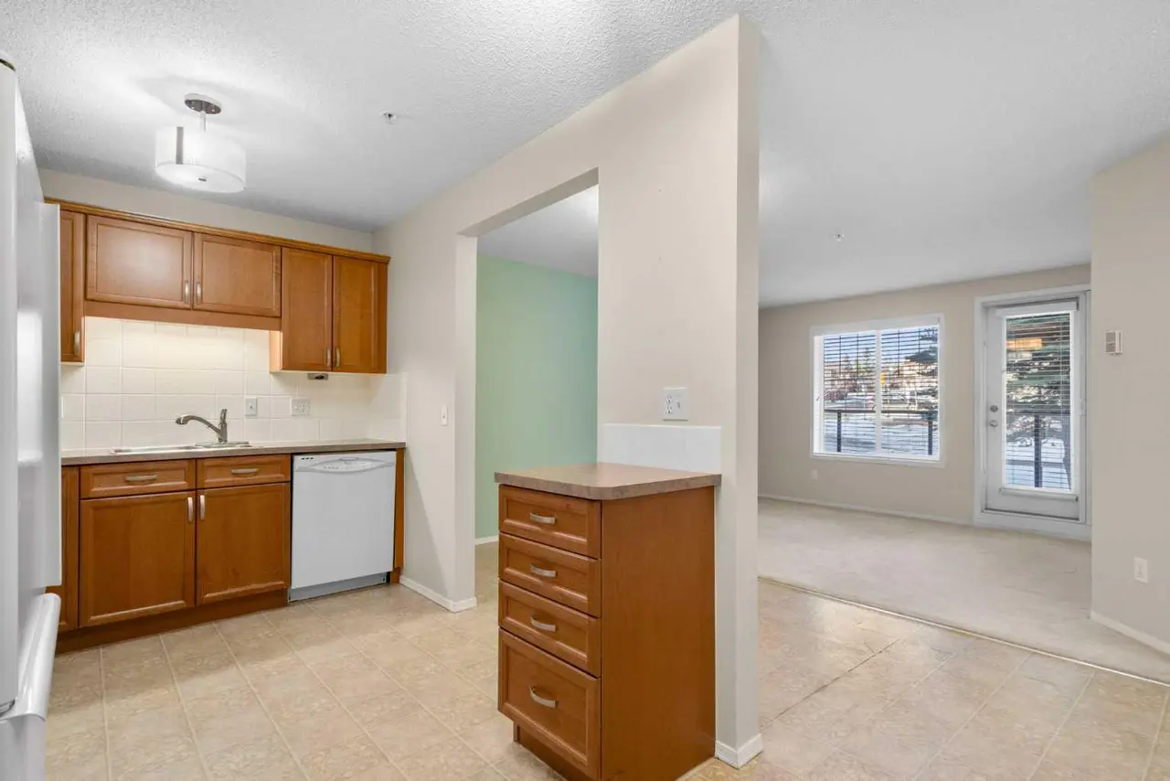 2102, 928 Arbour Lake Road NW