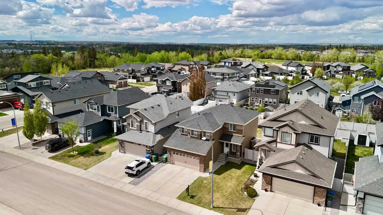 22 Caribou Crescent 