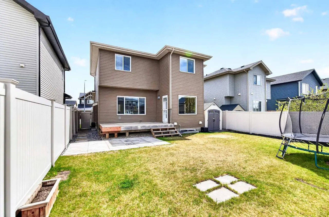 22 Caribou Crescent 